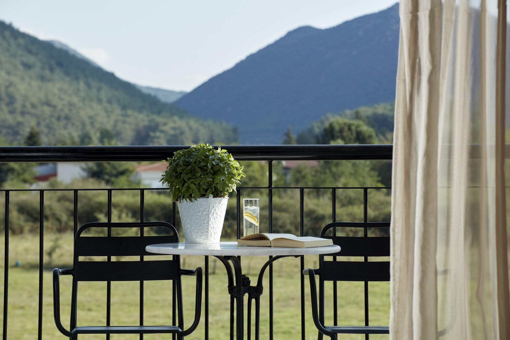 Aar Hotel & Spa Ioannina Exterior photo