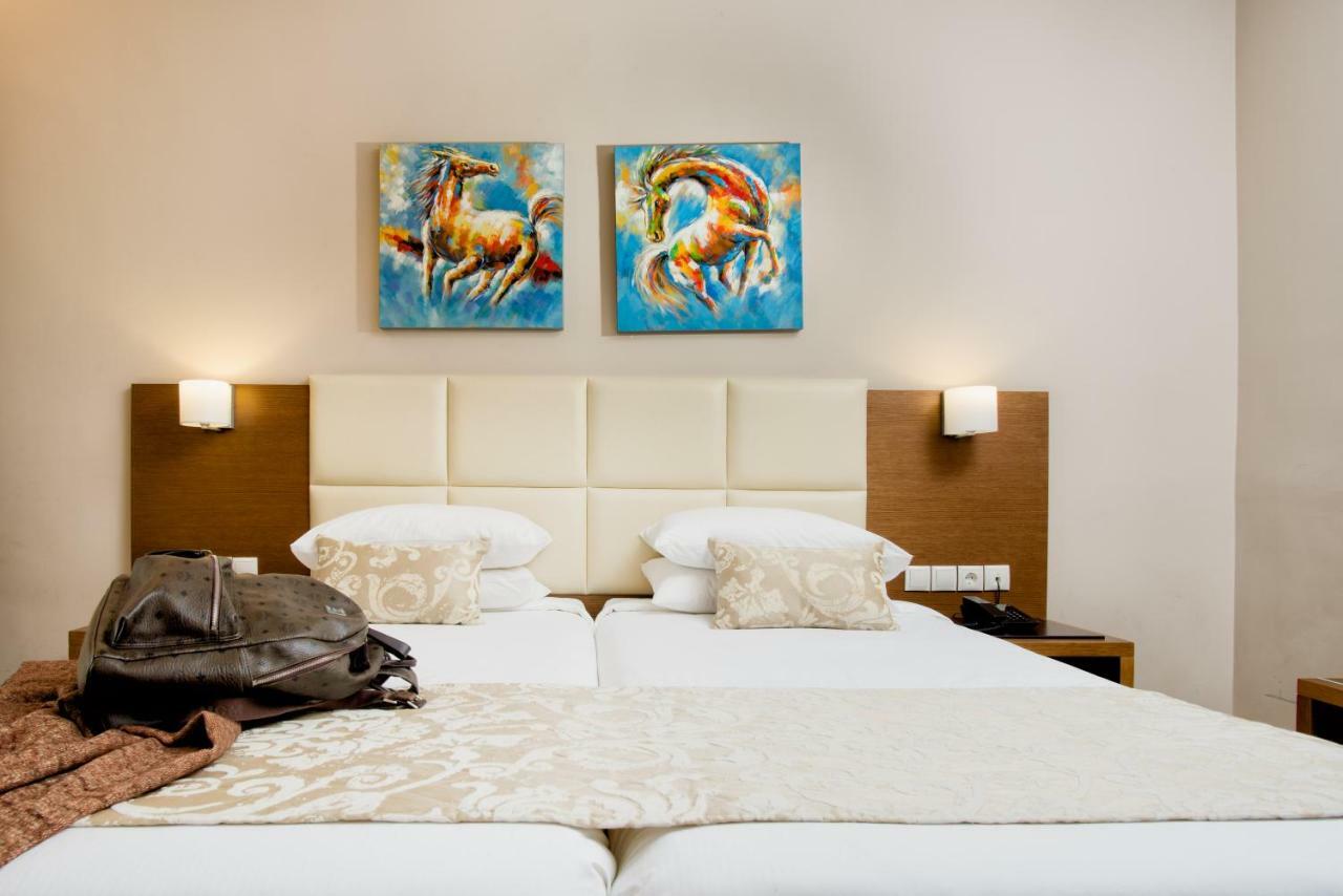 Aar Hotel & Spa Ioannina Exterior photo